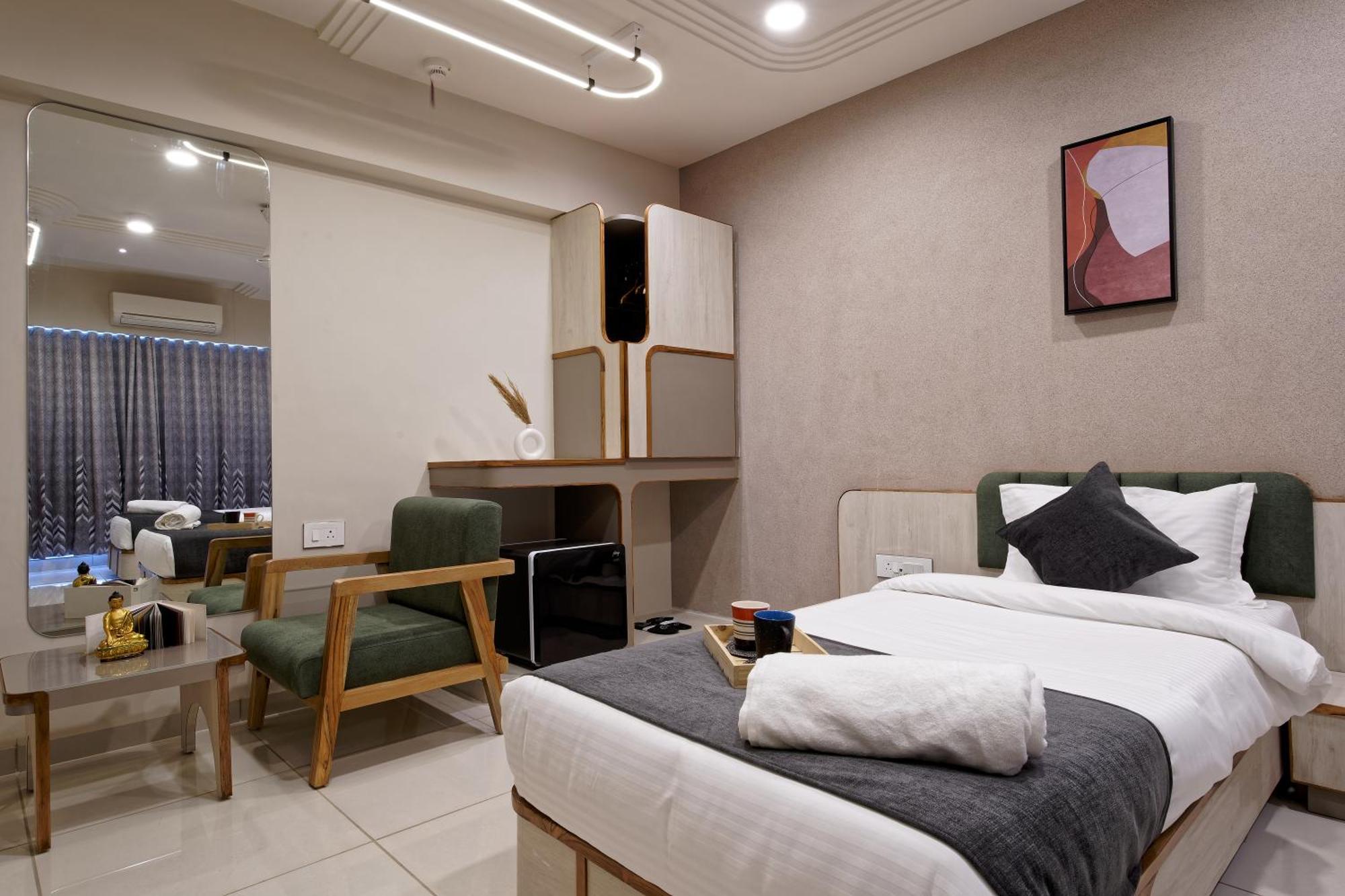 Exora Inn Αχμπανταμπάντ Εξωτερικό φωτογραφία