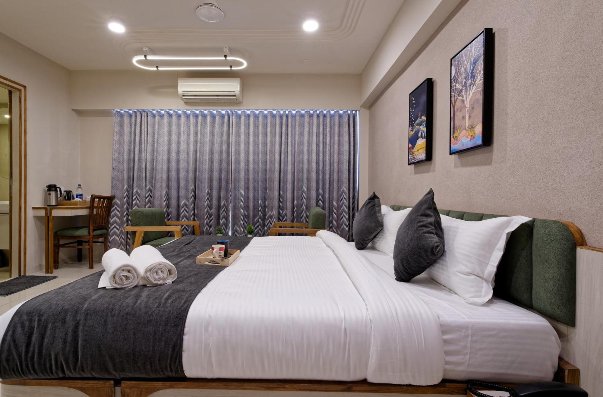 Exora Inn Αχμπανταμπάντ Εξωτερικό φωτογραφία